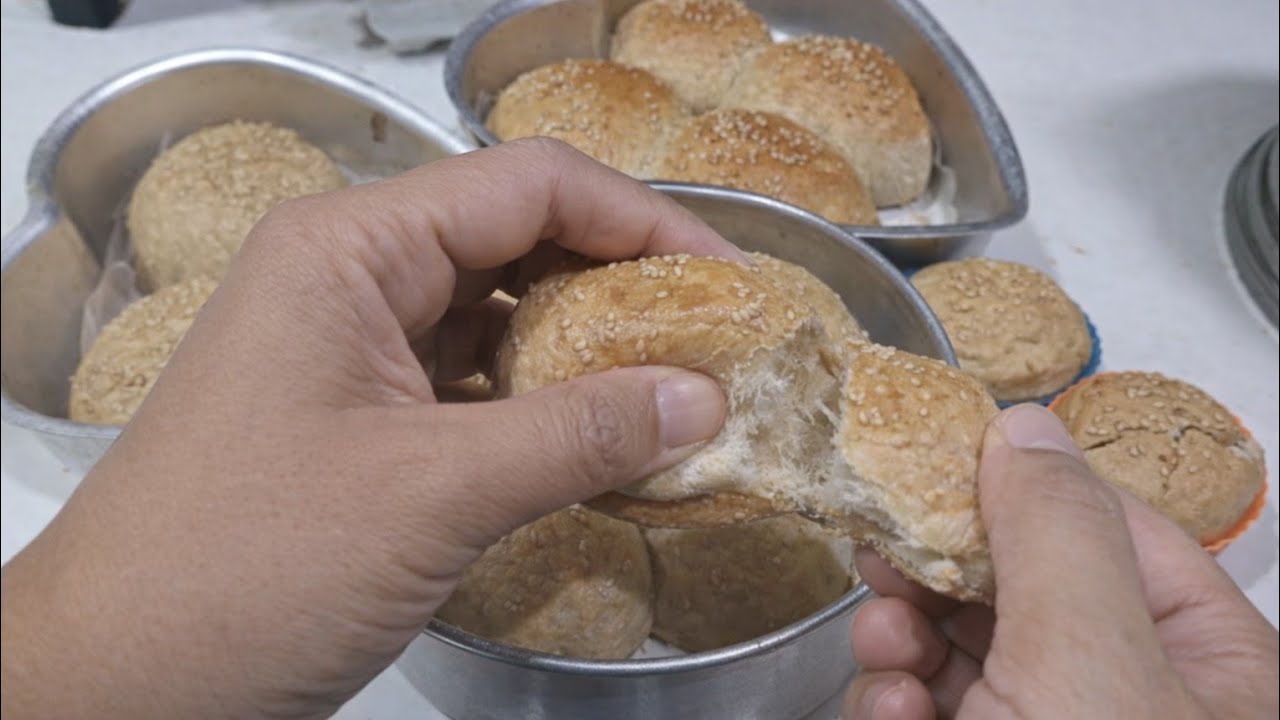 Bakery जैसे Soft Pav घर पर कैसे बनाएं? 😍 | Homemade Pav Recipe | Fluffy & Perfect