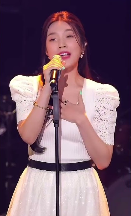 Joy RedVelvet singing 'Hello' Live ❤️#shorts