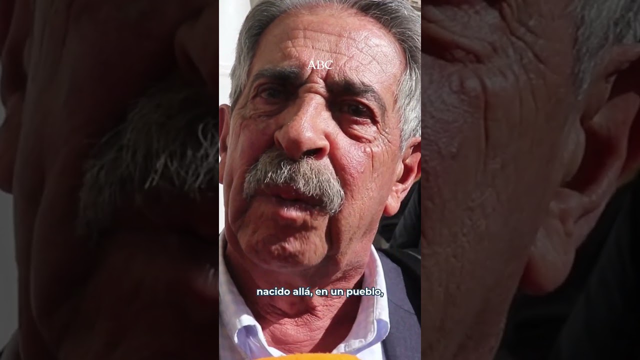 Miguel Ángel Revilla LLORA cuando le preguntan por la demanda de Don Juan Carlos: «Es injusto»