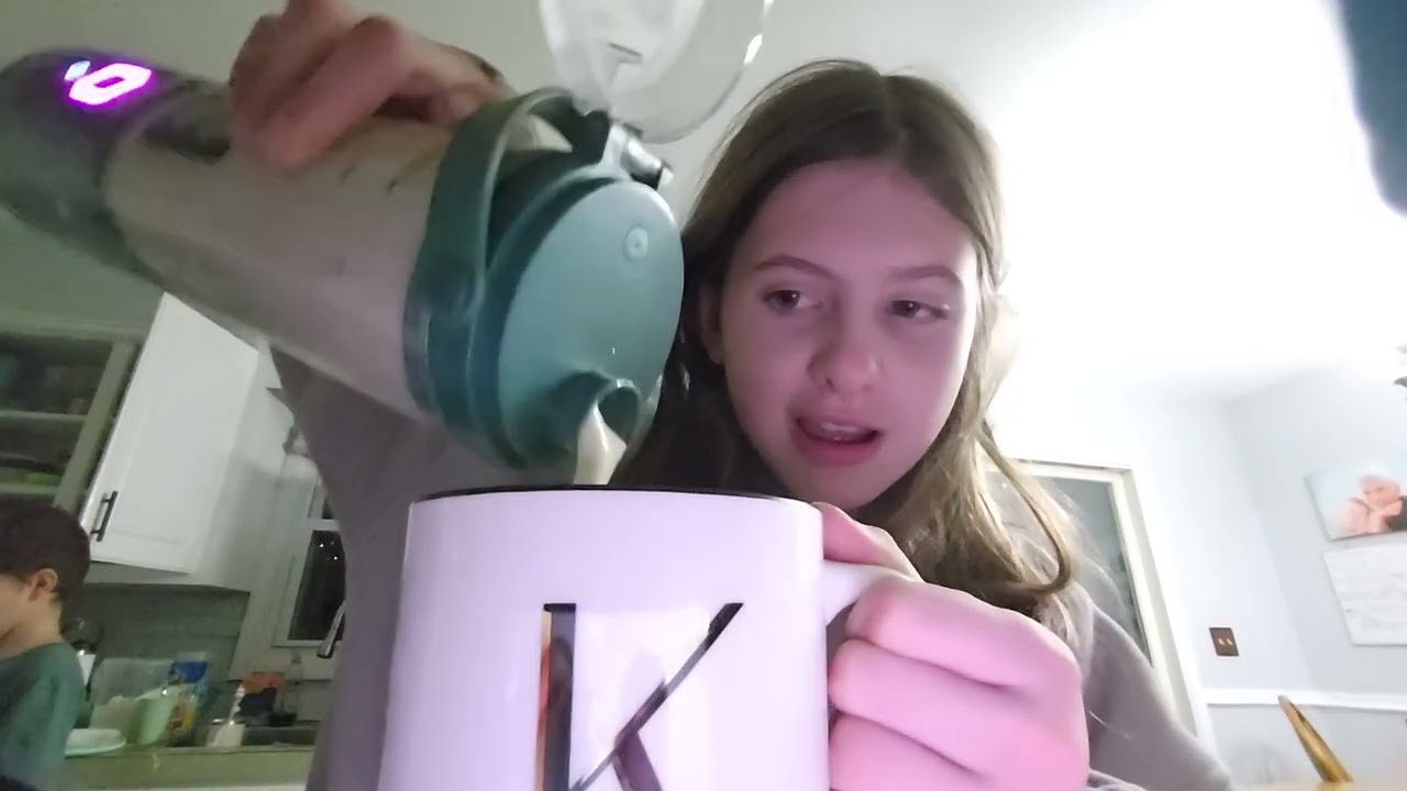 Making a smoothie video 