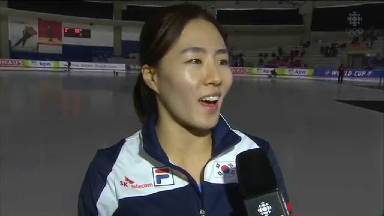 Sang-Hwa Lee (KOR ) - Women`s 500m`s + english interview - ISU Speed  skating World Cup Calgary - YouTube