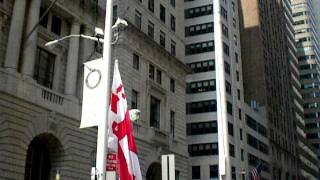 GEORGIAN FLAG RAISED IN MANHATTAN CELEBRATING INDEPENDENCE FROM RUSSIA MAY 2011.AVI
