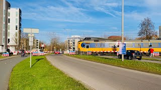 Spoorwegovergang Alphen Ad Rijn  Dutch Railroad Crossing