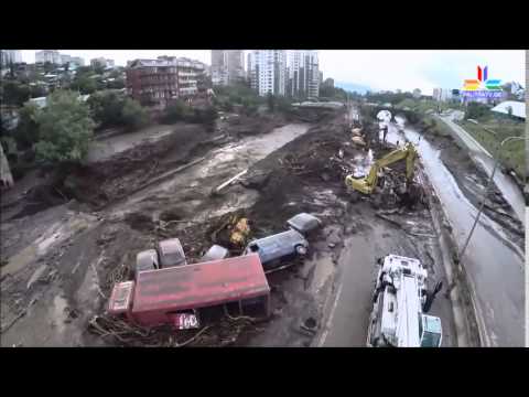 წუხელის ძალზე გულცივად წვიმდა...