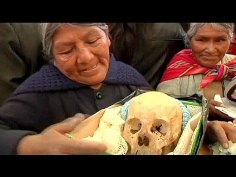 Βολιβία: η ημέρα των νεκρών, μέρα ελπίδας και προσευχής