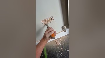 £100 socket install #diy #electrician #install #socket #pov