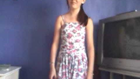 Chloe singing laser light