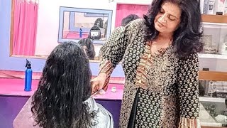 Curly बड़े बालों का जबरजस्त Kajol haircut / Baby Blunt haircut / Pixie Deep U haircut in Indian girl