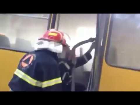 თამარ მეფის გამზირზე სამგზავრო ავტობუსს ცეცხლი გაუჩნდა