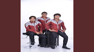 Video thumbnail of "The Boys Trio - Dongani Ma Au"