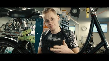 Opleiding Fietstechnicus ROC van Amsterdam - werken met fietstechniek