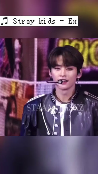 Why hyunjin? WHy?😂😂 #straykids #hyunjin #ex #leeknow #kpop #shorts