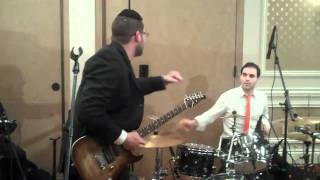 Video thumbnail of "ARI BOIANGIU & Mark Feinberg Rocking At A Wedding"