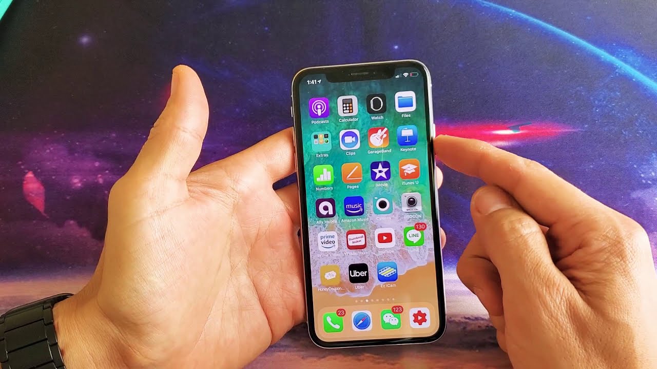 Tận hưởng trải nghiệm tuyệt vời trên iPhone X với hình nền đẹp mắt! Thay đổi hình nền màn hình chính và khóa để tạo không gian mới cho chiếc điện thoại của bạn. Điều này sẽ giúp tinh thần của bạn luôn duy trì tươi mới và sáng tạo. Nhấp vào hình ảnh để cài đặt hình nền cho điện thoại của bạn ngay bây giờ! 