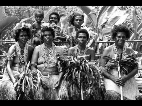 Small nambas - Namaki custom (Malekula - Vanuatu) - YouTube