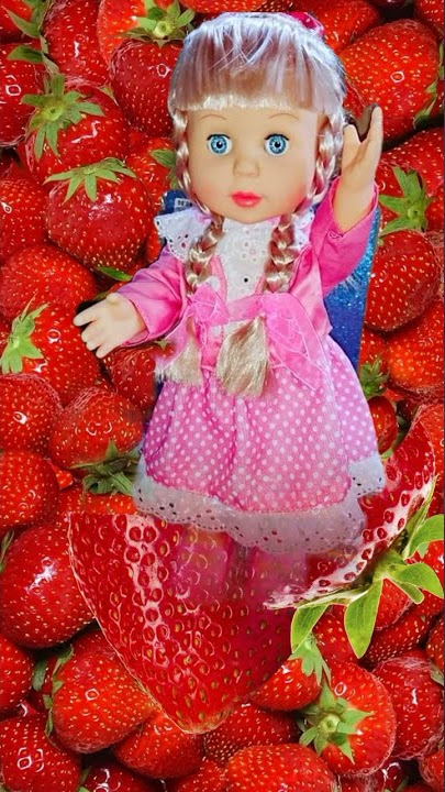 Strawberry inside Belinda #short # viral