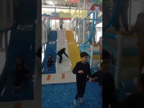 تلاميذ معهد الوفاء احمد مطيع في زياره إلى بارك محطة القطار أكدال  