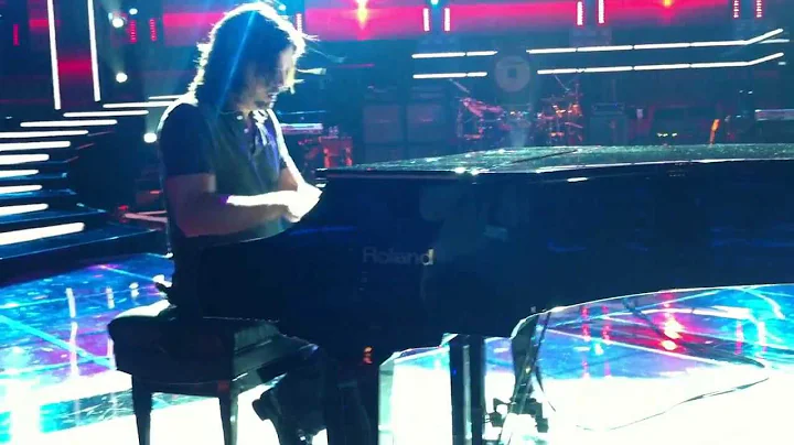 Paul Mirkovich Plays Roland V-Piano Grand on NBC's...