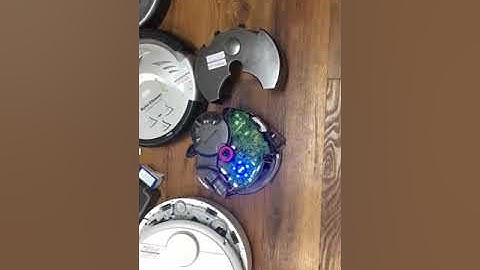 Địa Chỉ Sửa Robot Hút Bụi Dyson 360 Eye Không Bật Lên Nguồn - Thay Pin Dyson 360