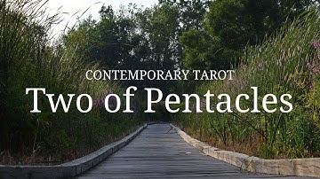 Two of Pentacles: Description in 3 Minutes