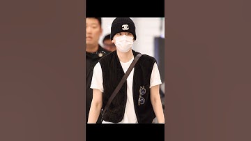 251019 | preview Baekhyun tiba di Korea🇰🇷 have a good rest bby ❤ video & pict original by on wm