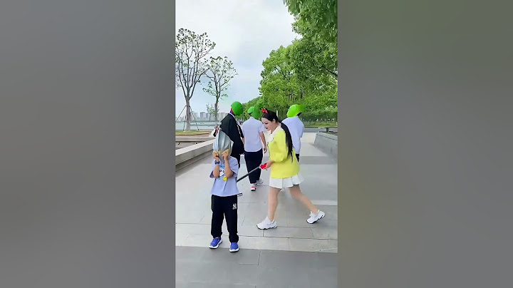I was bullied! Fortunately, the little yellow duck protected me! #shorts #ultraman #liveaction