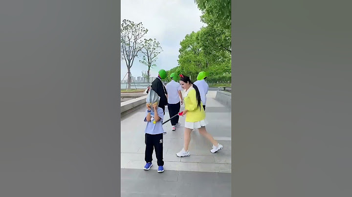 I was bullied! Fortunately, the little yellow duck protected me! #shorts #ultraman #liveaction