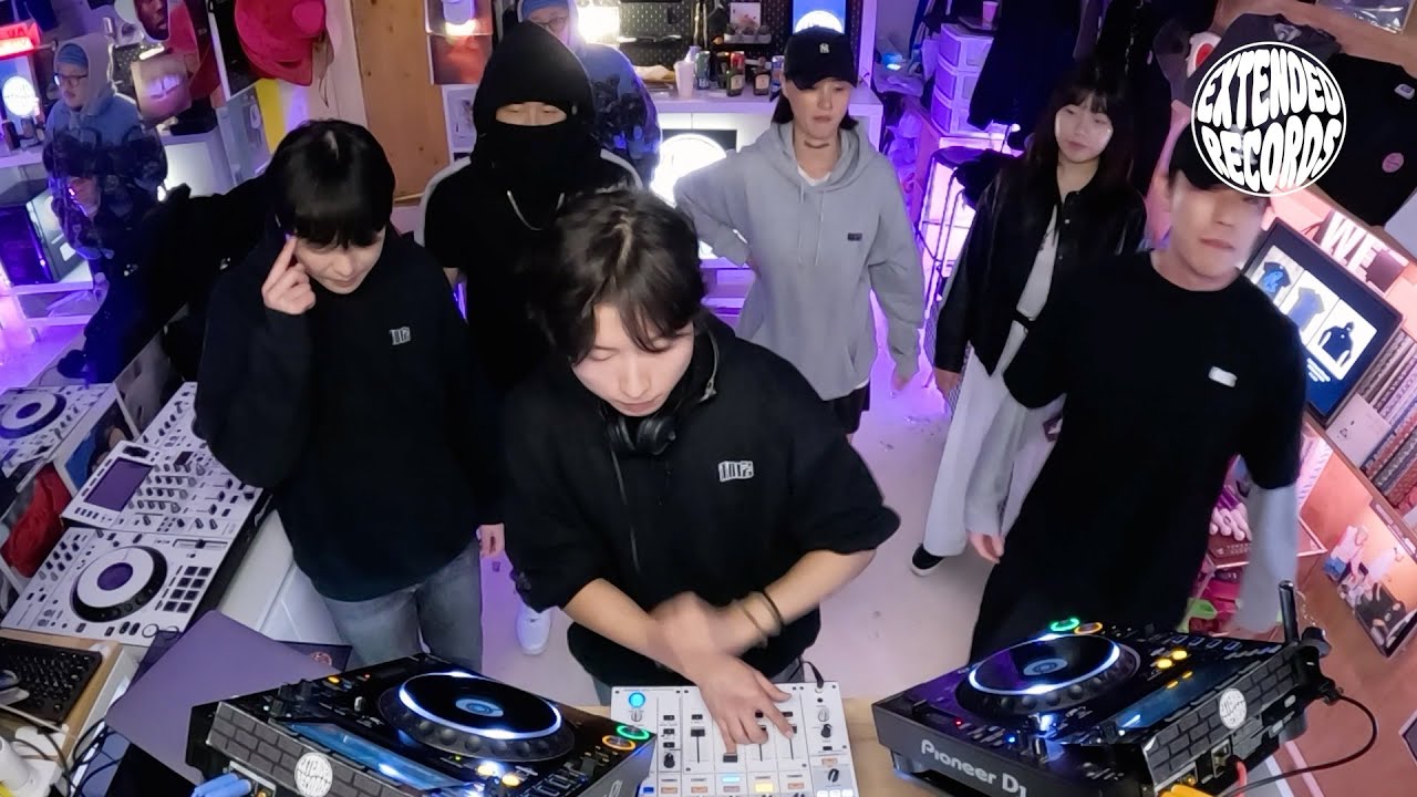 | Tech & bass house | : 2unkk /// EXTENDED RADIO