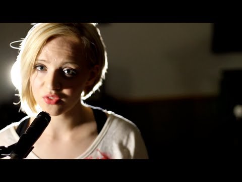 Madilyn Bailey (+) Titanium (acoustic cover)
