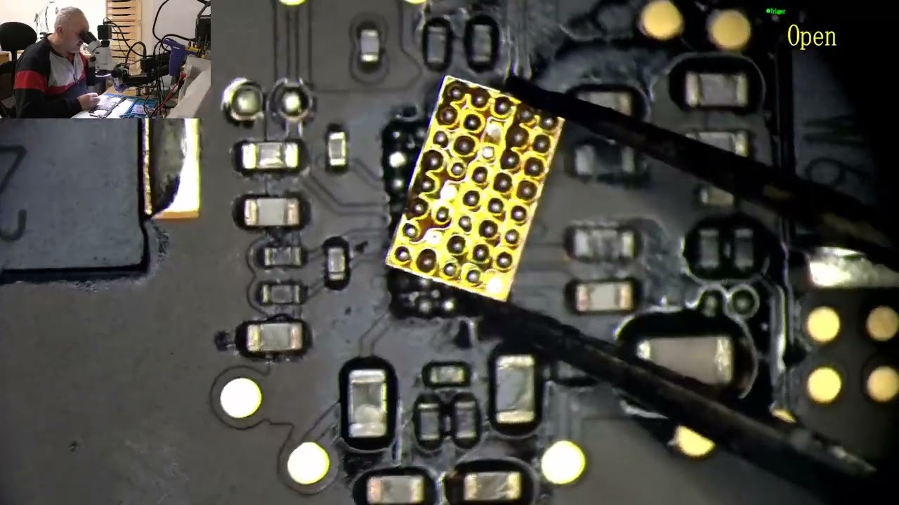 Réparation Macbook A1707  20V présent  pas de consommation Ampère vidéo a la demande du client :)