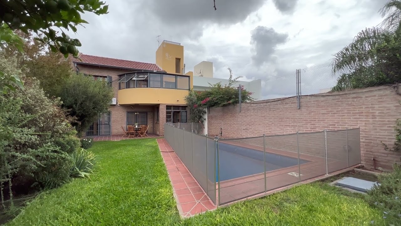 Categoría a media cuadra del Cordoba Shopping Center