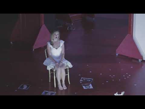 Elyse Anne Kakacek sings "Vedrai carino" LIVE PERFORMANCE