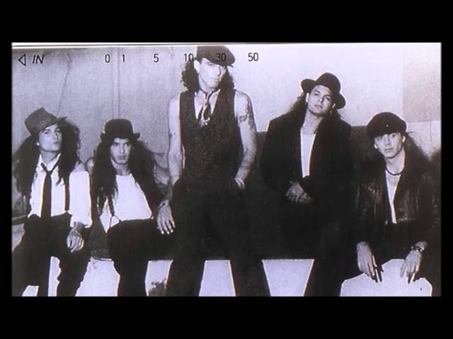Arcade - Livin' Dangerously (Live) accordi
