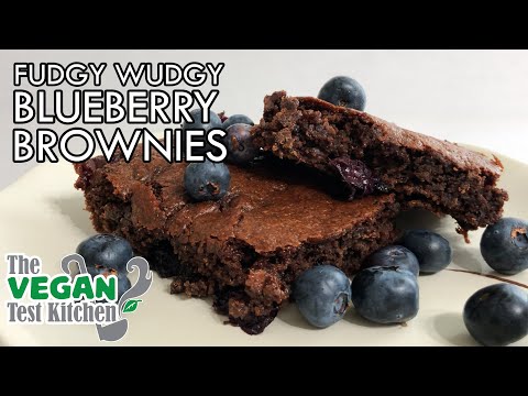 Video: Hoe Om 'n Dubbele Sjokolade-brownie Met Bosbessies Te Maak