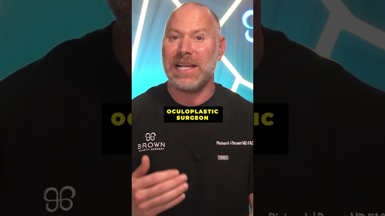 Oculoplastic vs. Plastic Surgeons for Eye Surgery 👁️
