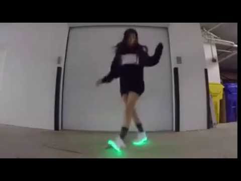 falso sensación Actuación Chica bailando electrónica / Shuffle dance - YouTube