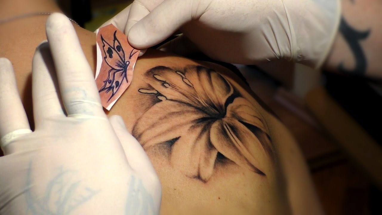 30 Beautiful Flower Tattoos Ideas and Designs