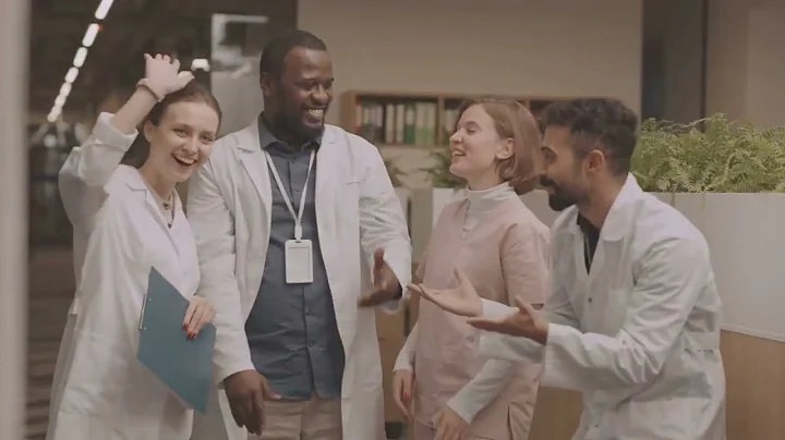 HL7 v3 vs FHIR : A Simplified Guide