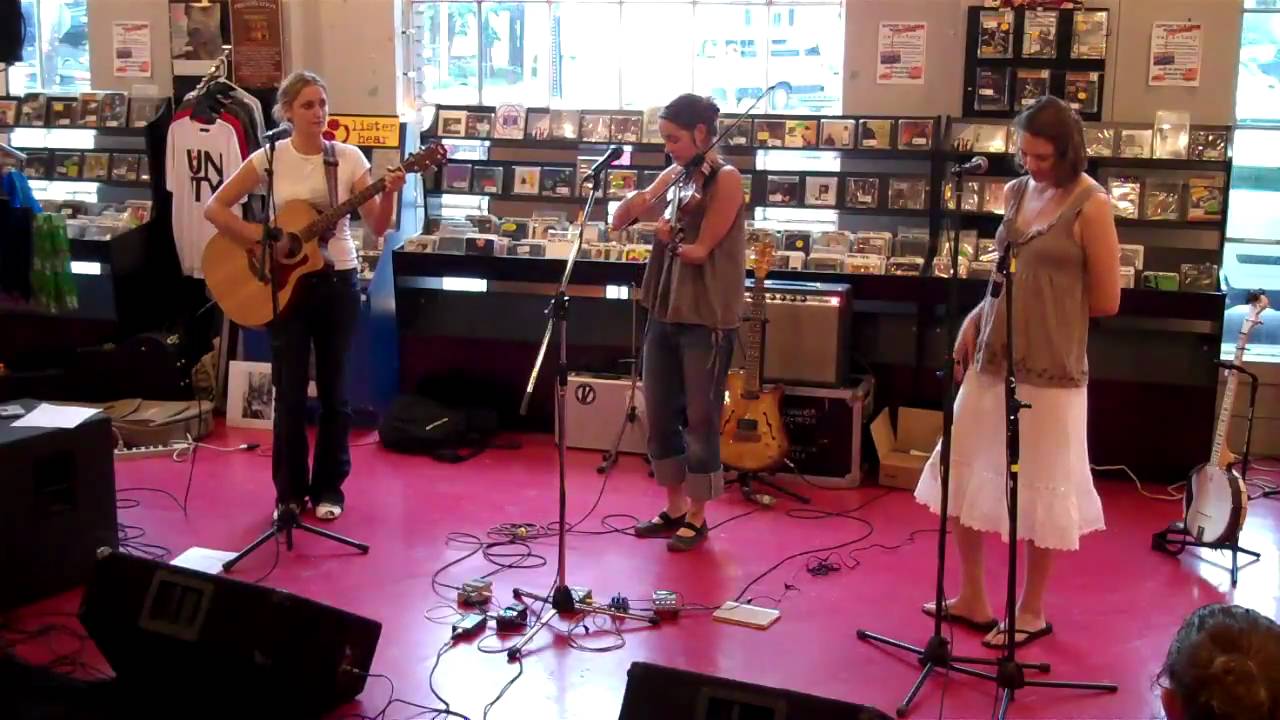 Joan Shelley-Broken (w Cheyenne Marie Mize + Julia Purcell) [5]