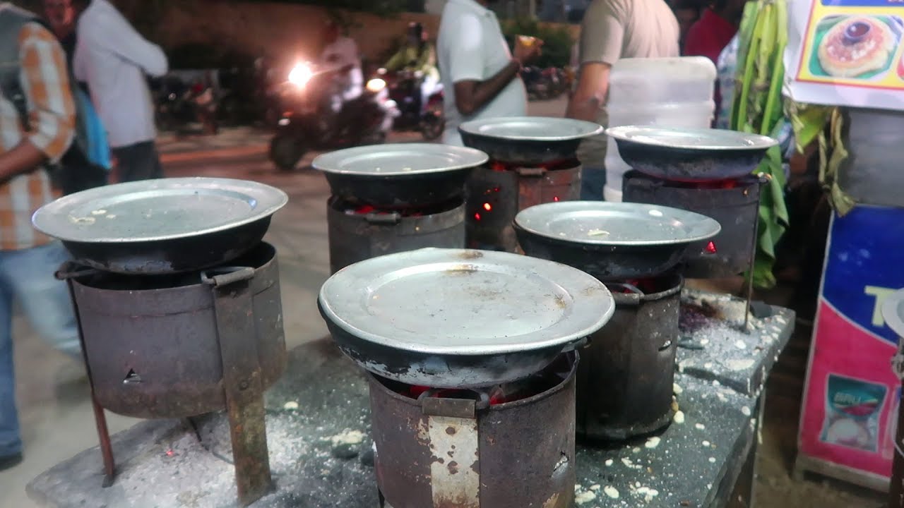 rs 25 tasty konaseema dibba rotti at kukatpally | ayyappa tiffins | pottikkalu | aapalu | palakollu | Street Food Zone