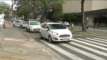 Semáforos fora de sincronia geram filas na capital