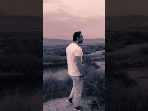 تو بزار وقتی غروب شد برو یه خونه ای هست که صاحب خونش آمریکاست دلم برات تنگ میشه