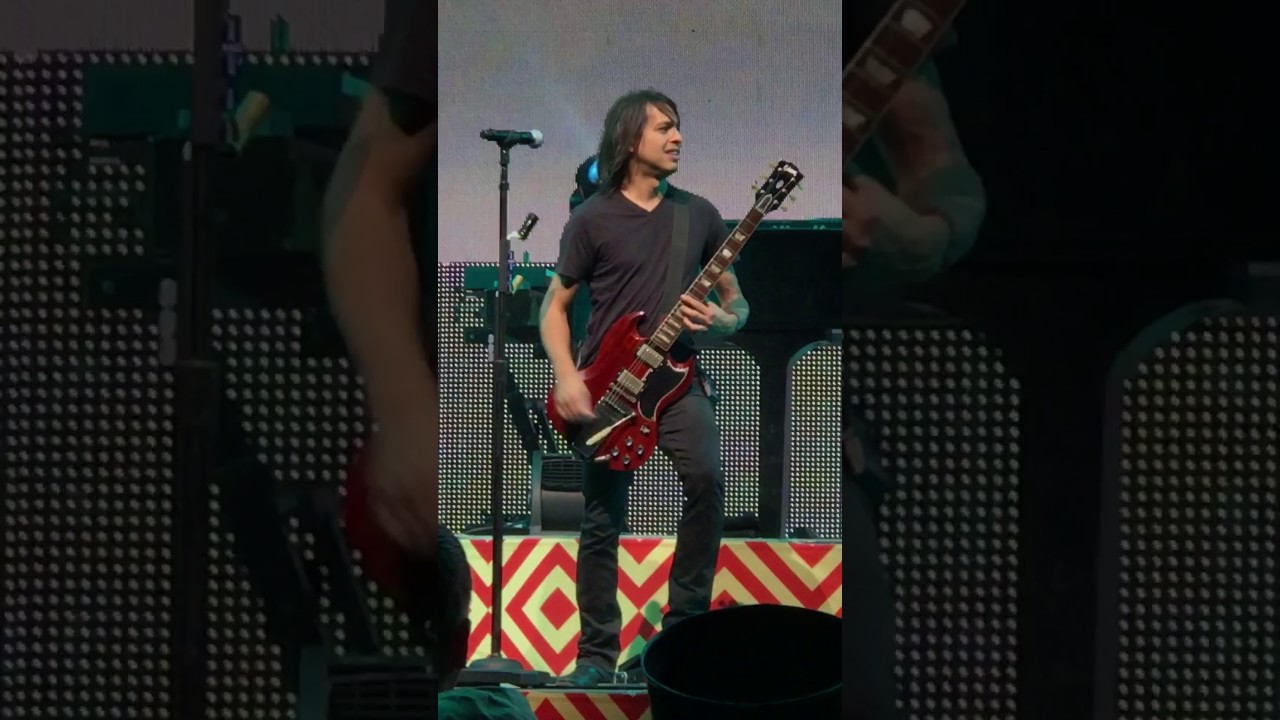 Train - Virginia (Luis Maldonado guitar solo) - Fiddlers Green - 7.4.17