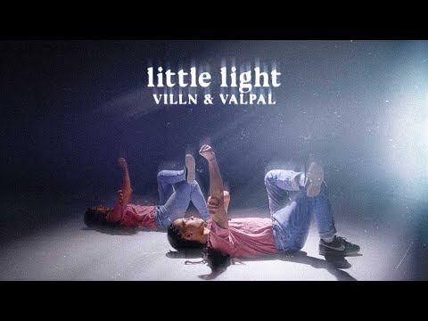 Video: Hoppet Och Förtvivlan För A Light In Chorus