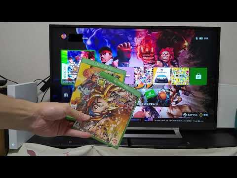 初代Xbox、Xbox360ゲームディスクをXbox Oneに挿入します。どう