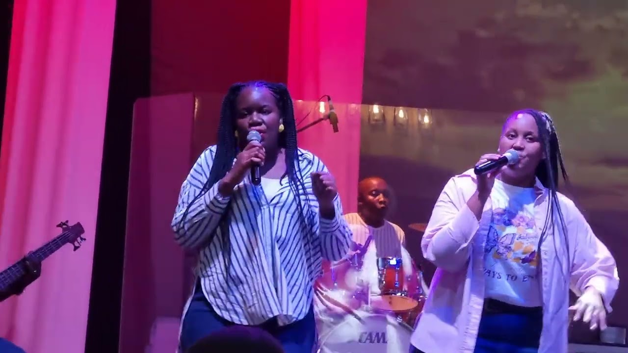Hlala Ebukhoneni // Sunday Praise and Worship
