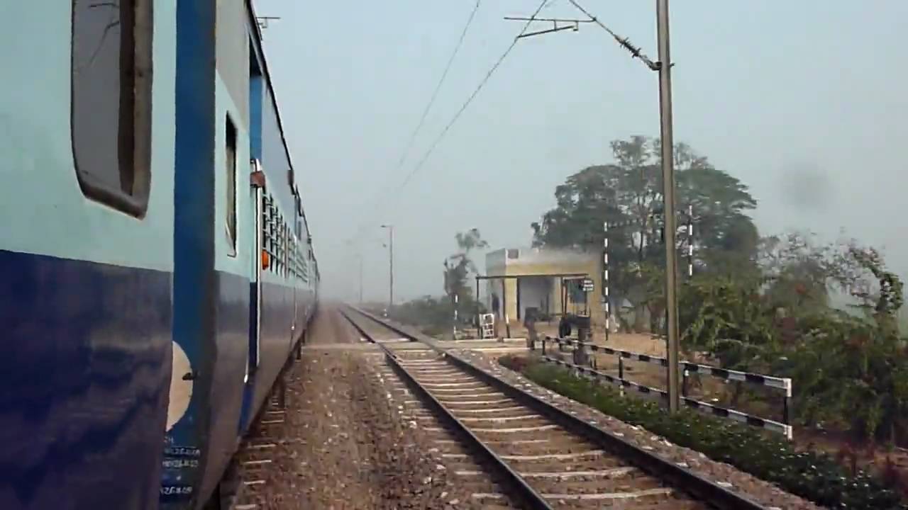 ShivGanga Express Indian Train Varanasi to New Delhi YouTube