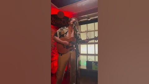 Probably one of the best acoustic session audiences I