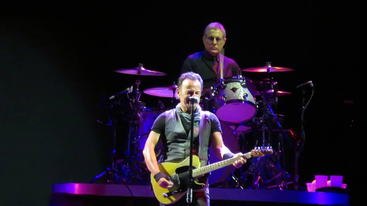 41 Shots Springsteen Bruce Springsteen - 41 Shots (American Skin) @TW Classic 2016 - YouTube