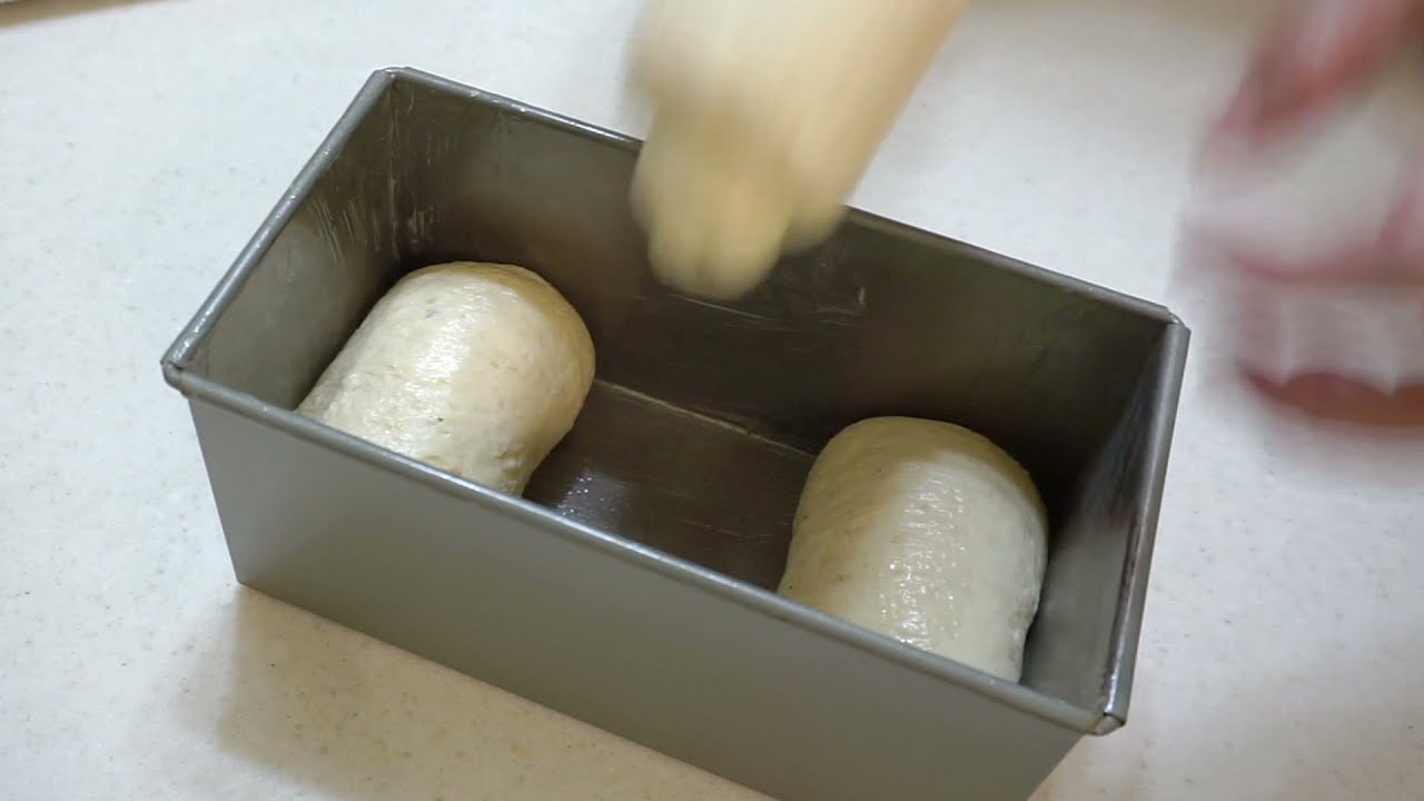 如何做出美麗高挺的山峰吐司♥︎整形重點 Yamagata shopkupan (Sandwich loaf) shaping technique　山型食パン成型ポイント 縮圖